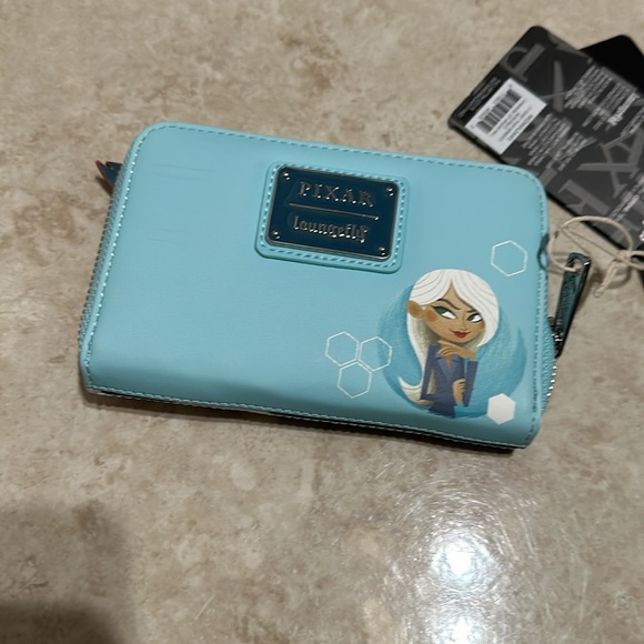 NWT Incredibles loungefly BACKPACK and WALLET - Picture 9 of 10